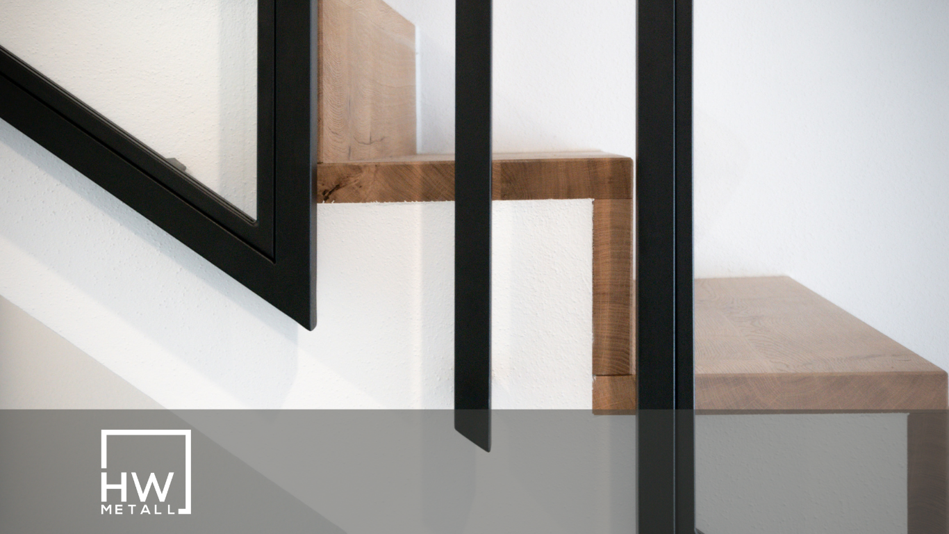 Robustes Stahl-Streppengeländer mit moderner Optik – Stahl bei Lofttüren die nachhaltigste Wahl für langlebiges und stilvolles Design.